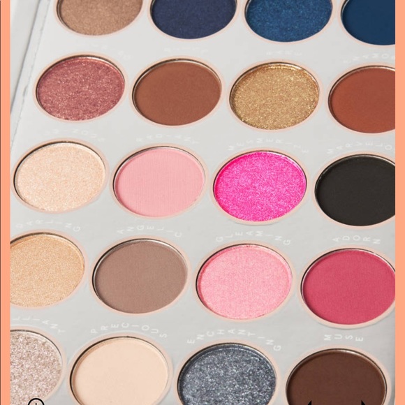 BH Cosmetics Other - BH COSMETICSFAIRY LIGHTS 20 COLOR SHADOW PALETTE